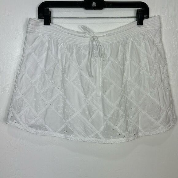 American Eagle Outfitters White Eyelet Embroidery Micro Mini Skirt Size 12 - Picture 1 of 7